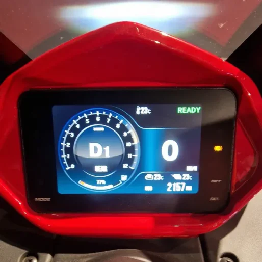 Velca ONE (Mota de Serviço)