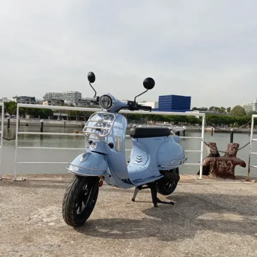 Quazzar E-Divine Plus – mota de serviço